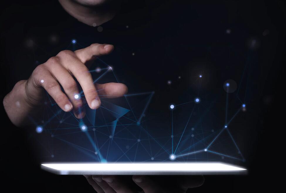 安装光伏发电每平方米补多少 光伏发电到哪里咨询